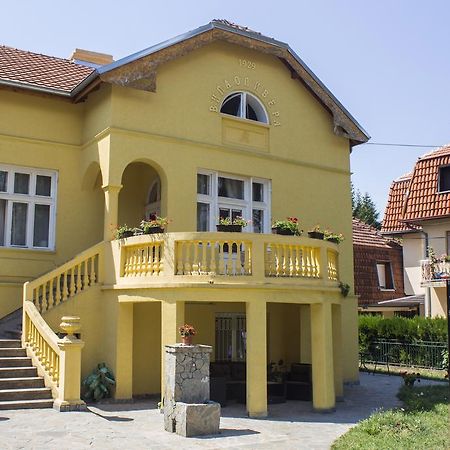 Smestaj Olivera Niska Banja Exterior foto
