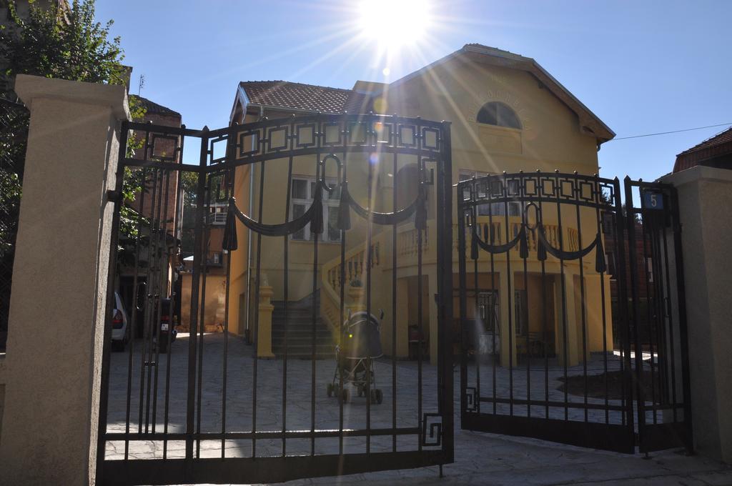 Smestaj Olivera Niska Banja Exterior foto